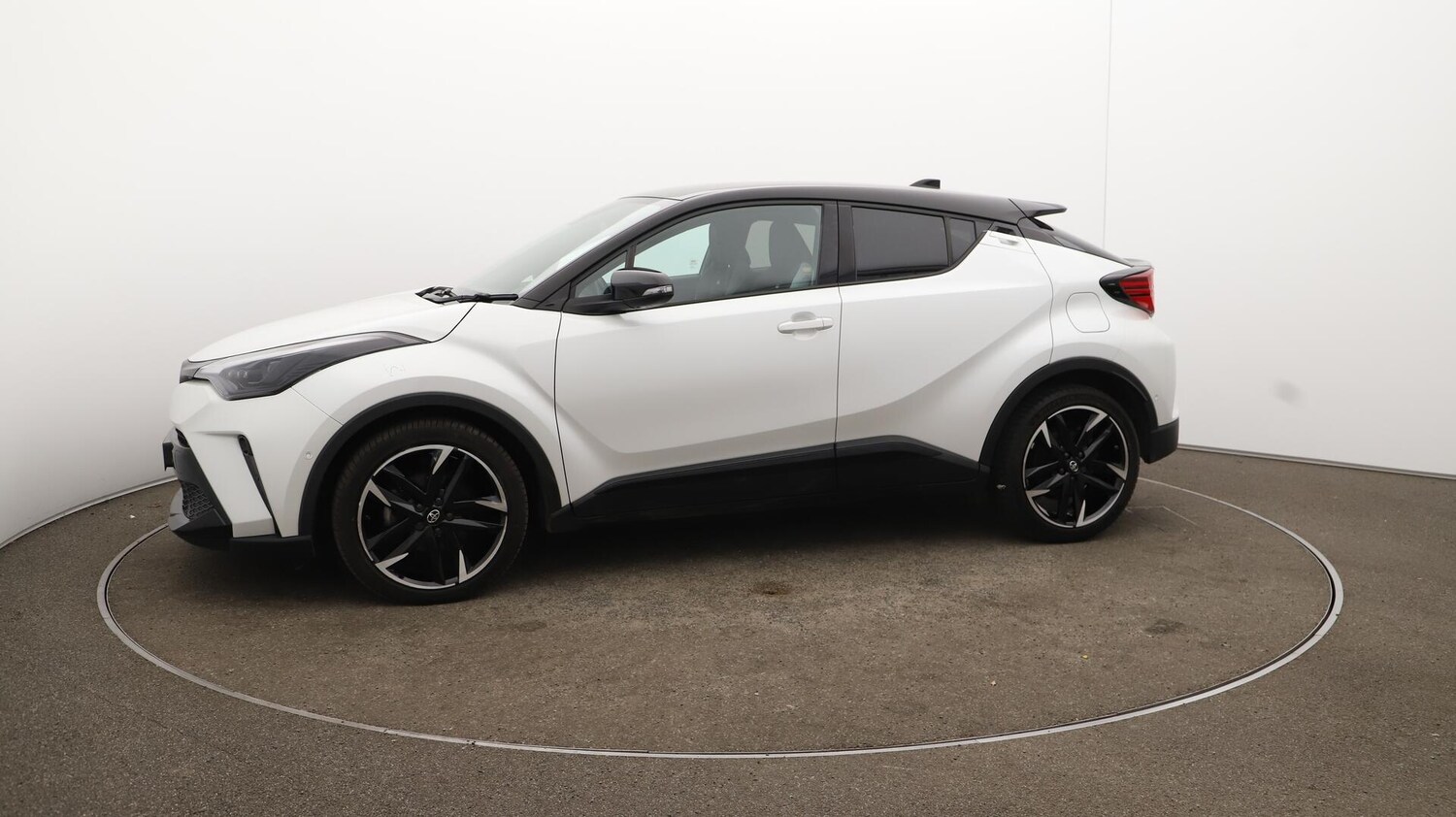 Used Toyota C-HR 2022 for sale - 76084606: Photo 67