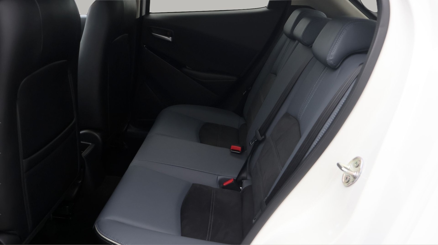 Used Mazda Mazda2 2022 for sale - 77649930: Photo 16