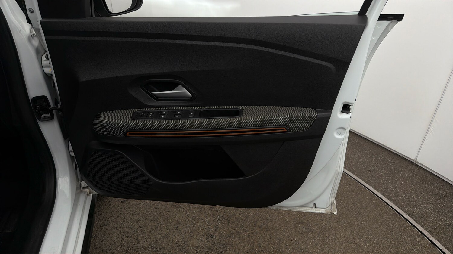 Used Dacia Sandero Stepway 2023 for sale - 77968451: Photo 14