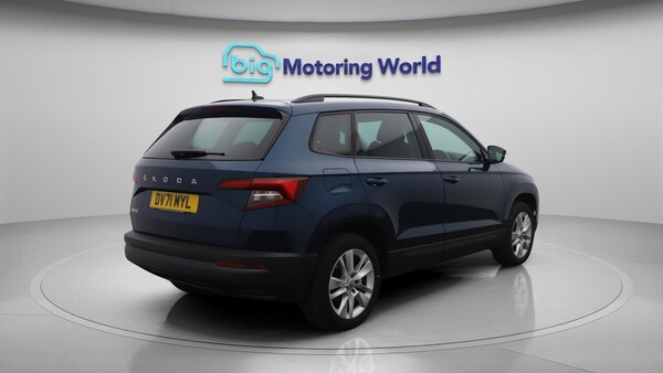 Used Skoda Karoq 2021 for sale - 76296130: Photo 8
