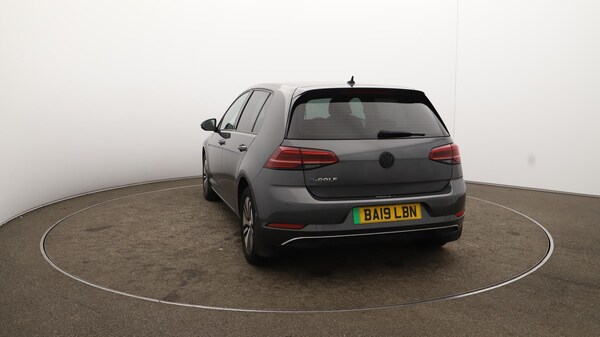Used Volkswagen Golf 2019 for sale - 76152017: Photo 44