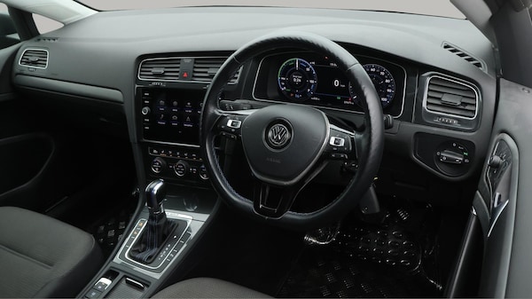 Used Volkswagen Golf 2019 for sale - 76152017: Photo 9