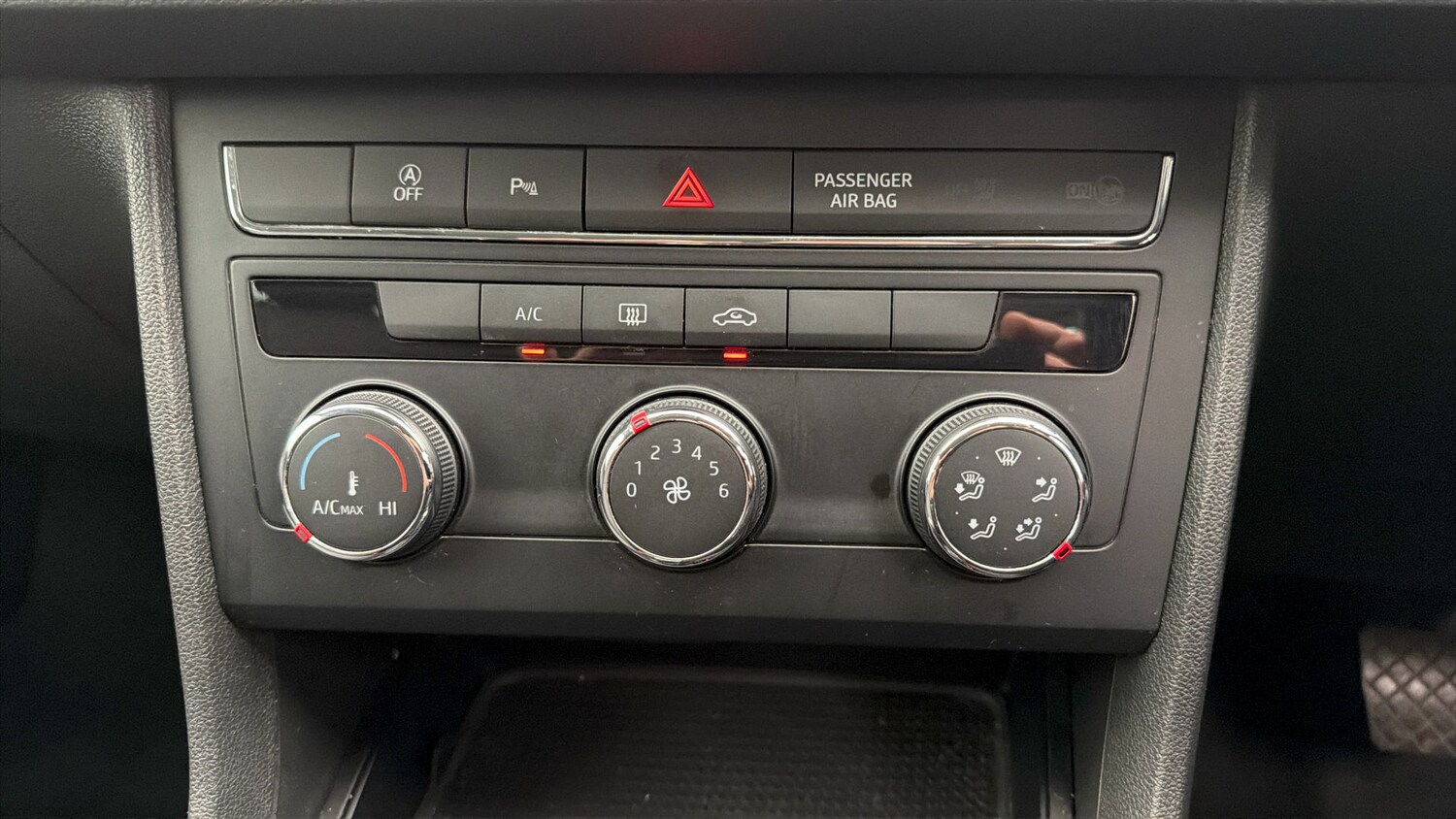 Used SEAT Leon 2019 for sale - 77938470: Photo 11