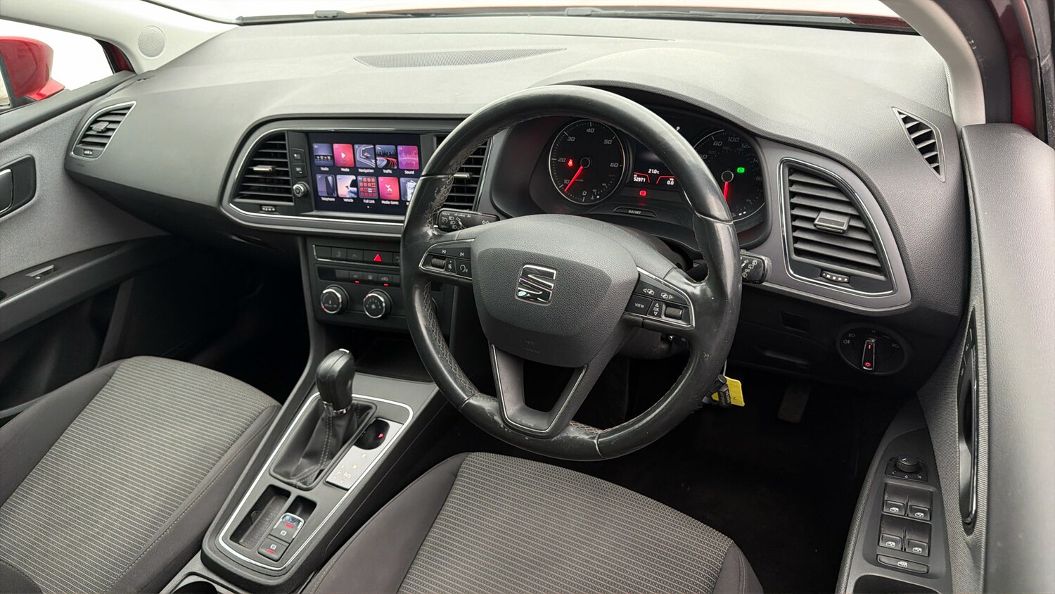 Used SEAT Leon 2019 for sale - 77938470: Photo 9