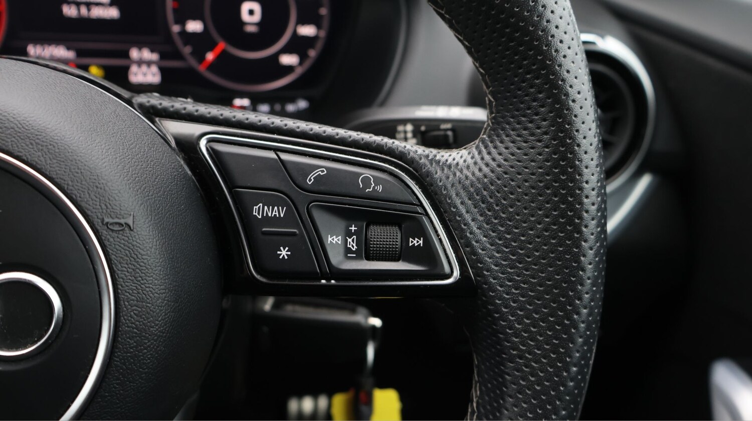 Used Audi Q2 2021 for sale - 77208658: Photo 25