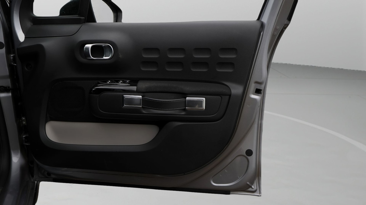 Used Citroen C3 2023 for sale - 77774948: Photo 15