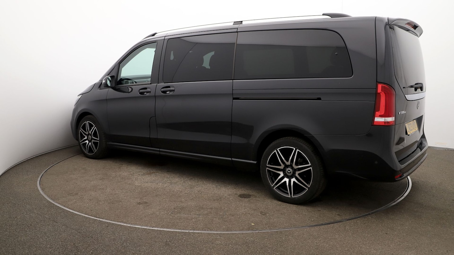 Used Mercedes-Benz V-Class 2023 for sale - 76919888: Photo 28