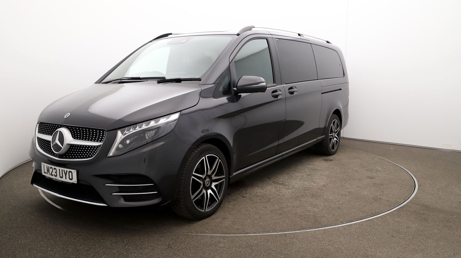 Used Mercedes-Benz V-Class 2023 for sale - 76919888: Photo 30