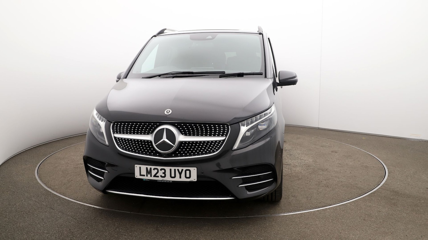 Used Mercedes-Benz V-Class 2023 for sale - 76919888: Photo 32