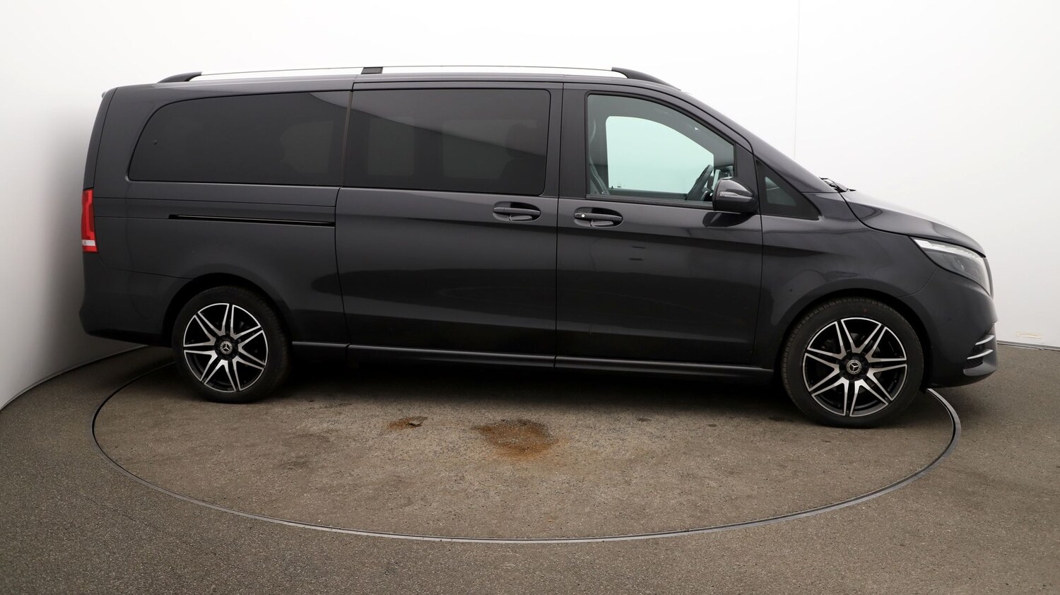 Used Mercedes-Benz V-Class 2023 for sale - 76919888: Photo 42