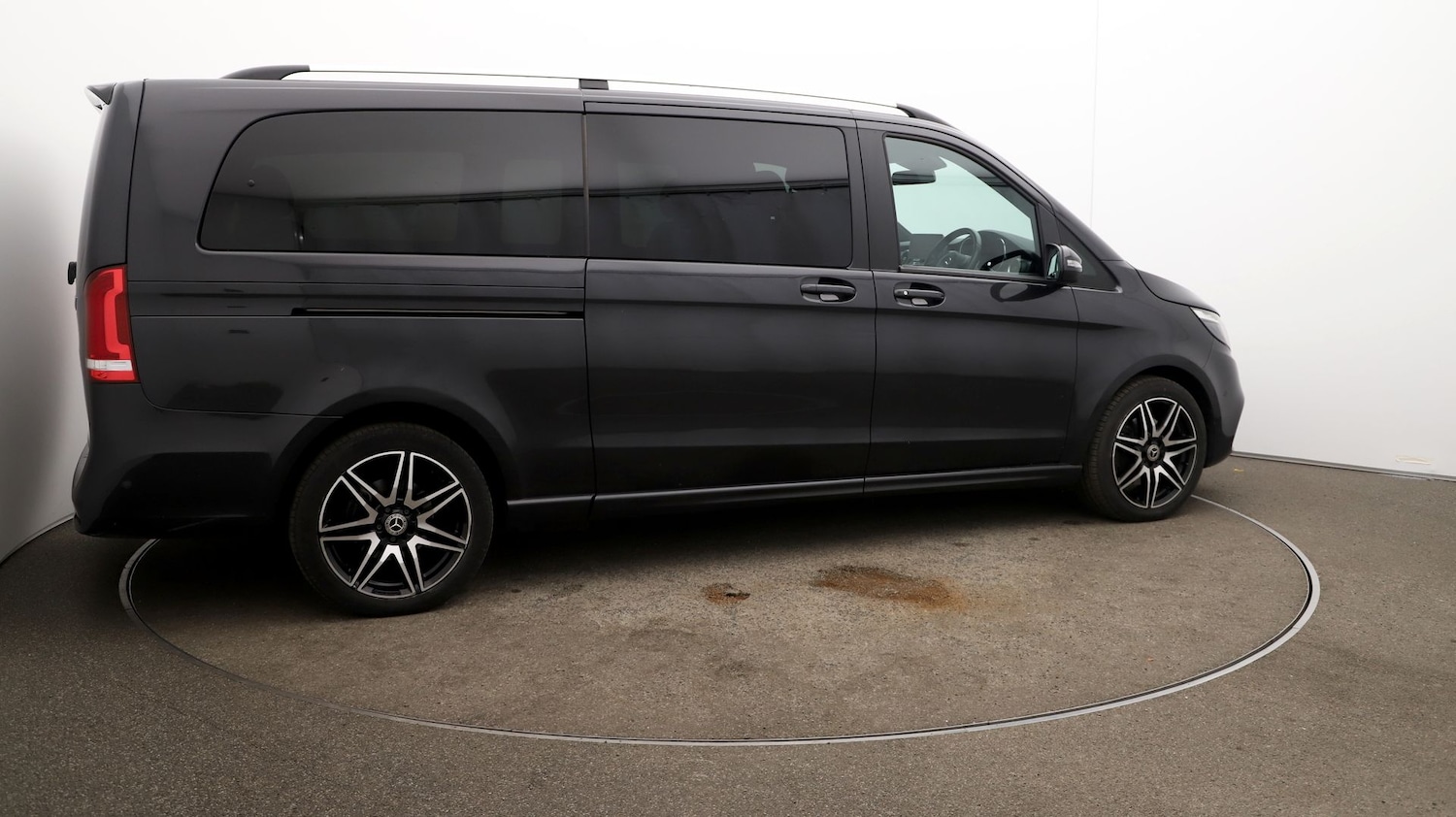 Used Mercedes-Benz V-Class 2023 for sale - 76919888: Photo 45