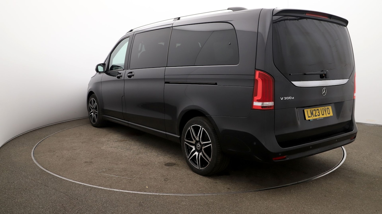 Used Mercedes-Benz V-Class 2023 for sale - 76919888: Photo 56