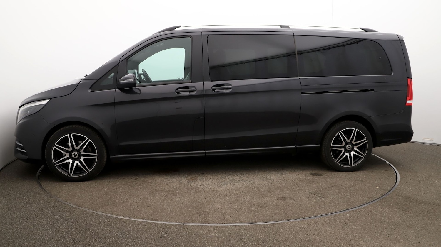 Used Mercedes-Benz V-Class 2023 for sale - 76919888: Photo 58