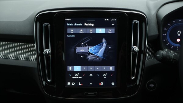 Used Volvo XC40 2024 for sale - 75782129: Photo 13