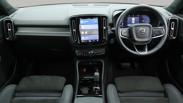 Used Volvo XC40 2024 for sale - 75782129: Photo 14