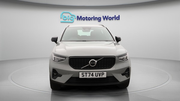 Used Volvo XC40 2024 for sale - 75782129: Photo 3