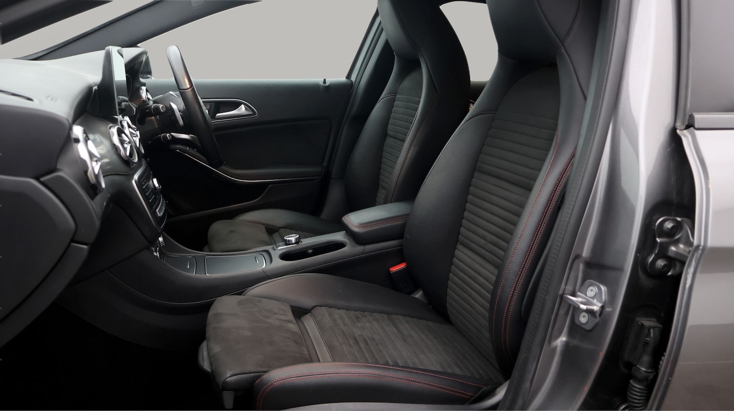 Used Mercedes-Benz GLA 2020 for sale - 77240253: Photo 14