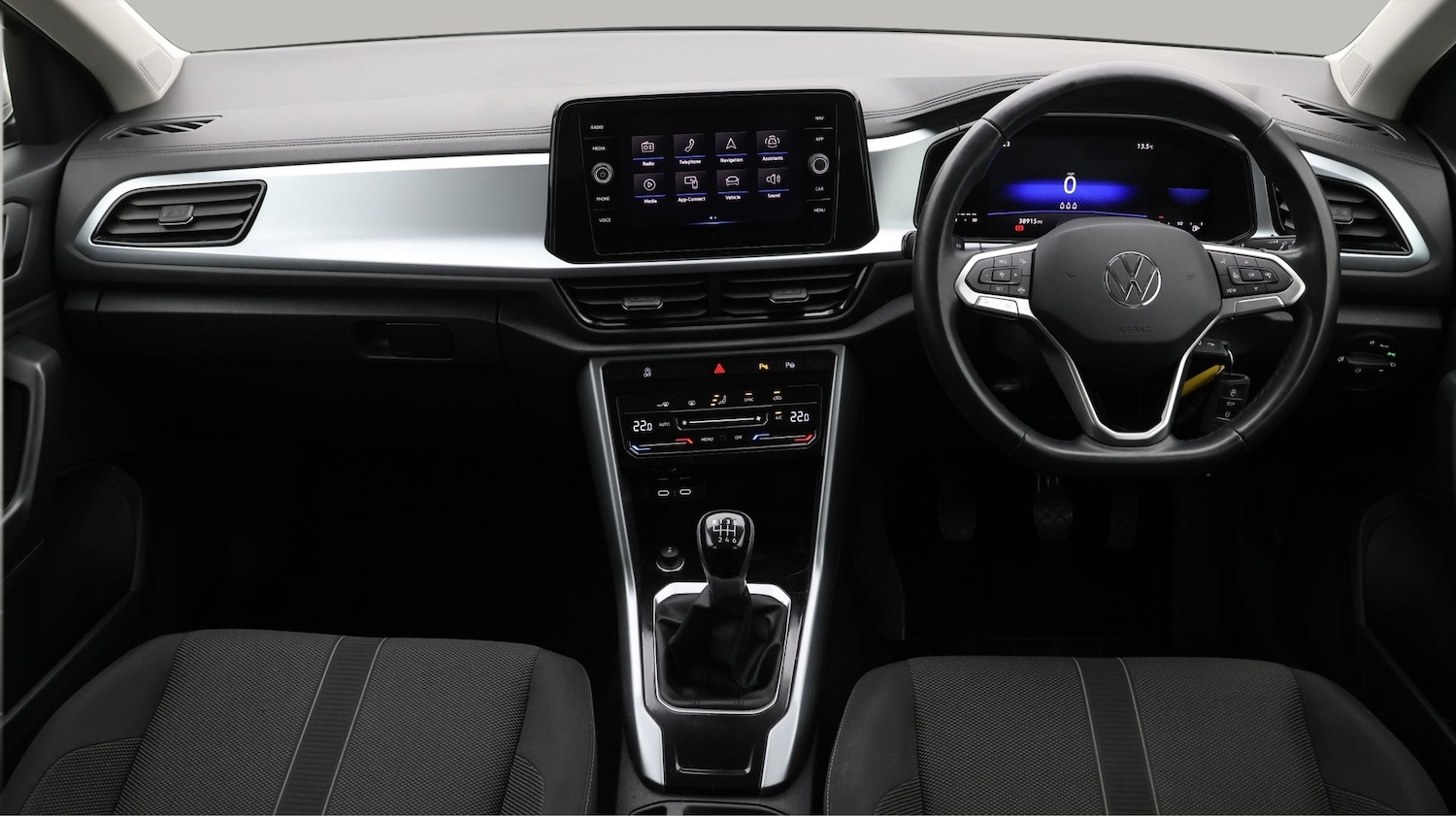 Used Volkswagen T-Roc 2023 for sale - 77460116: Photo 13