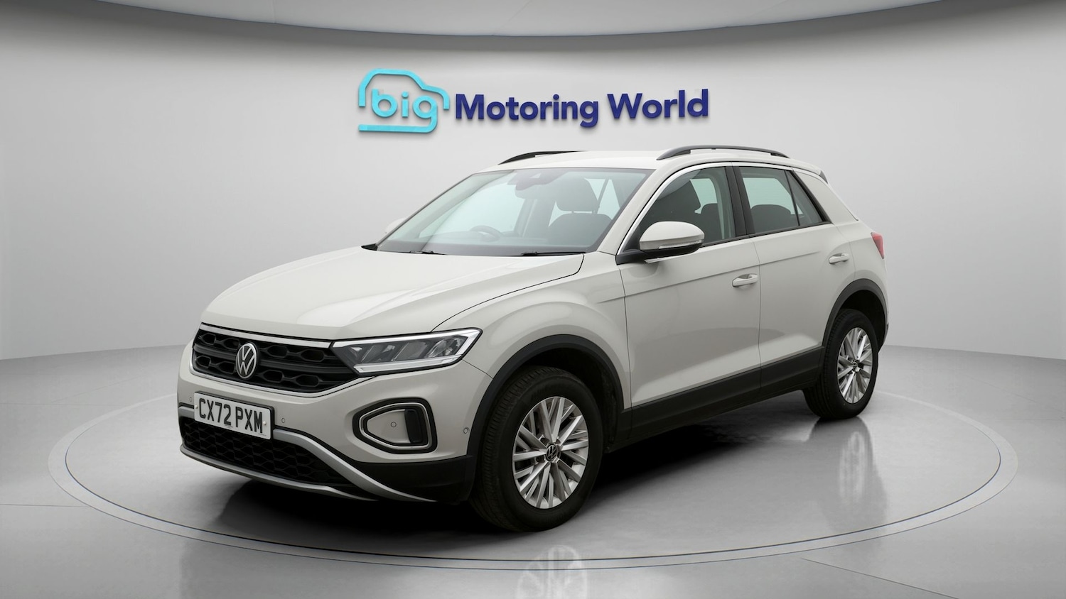 Used Volkswagen T-Roc 2023 for sale - 77460116: Photo 3