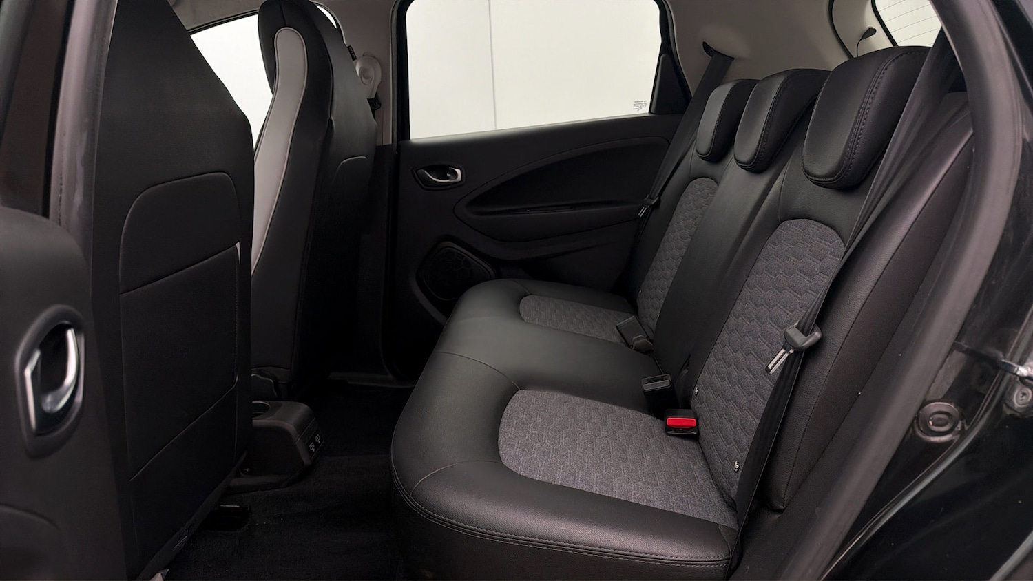 Used Renault Zoe 2022 for sale - 77947208: Photo 15