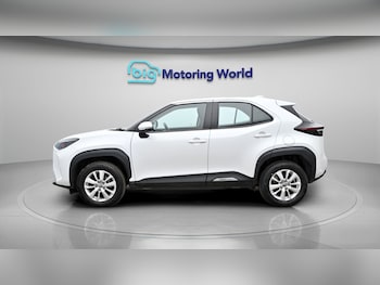 Used Toyota Yaris Cross 2022 for sale - 77903754: Photo