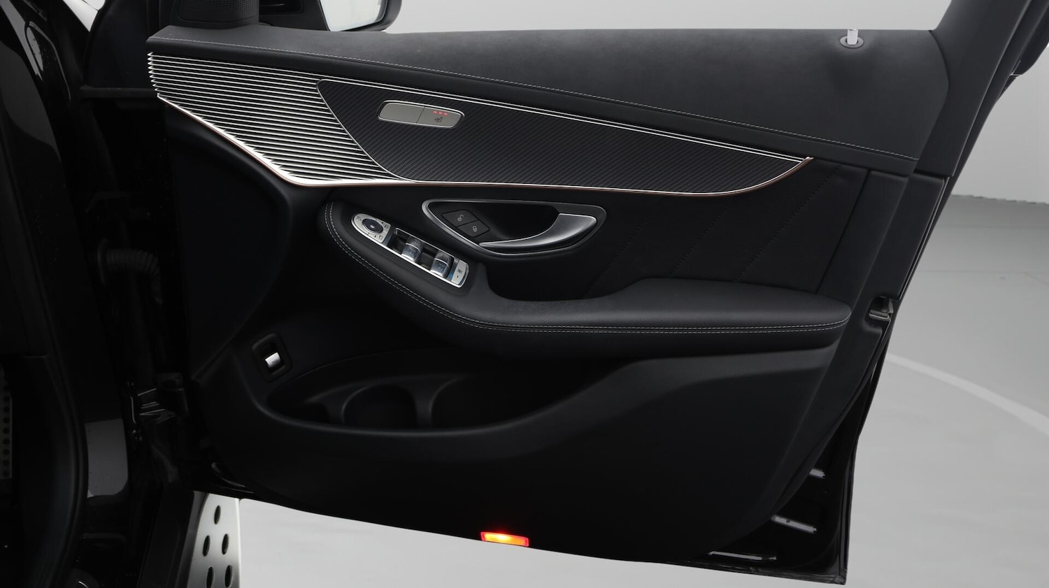 Used Mercedes-Benz EQC 2022 for sale - 76512856: Photo 16