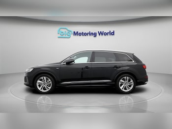 Used Audi Q7 2023 for sale - 79392349: Photo