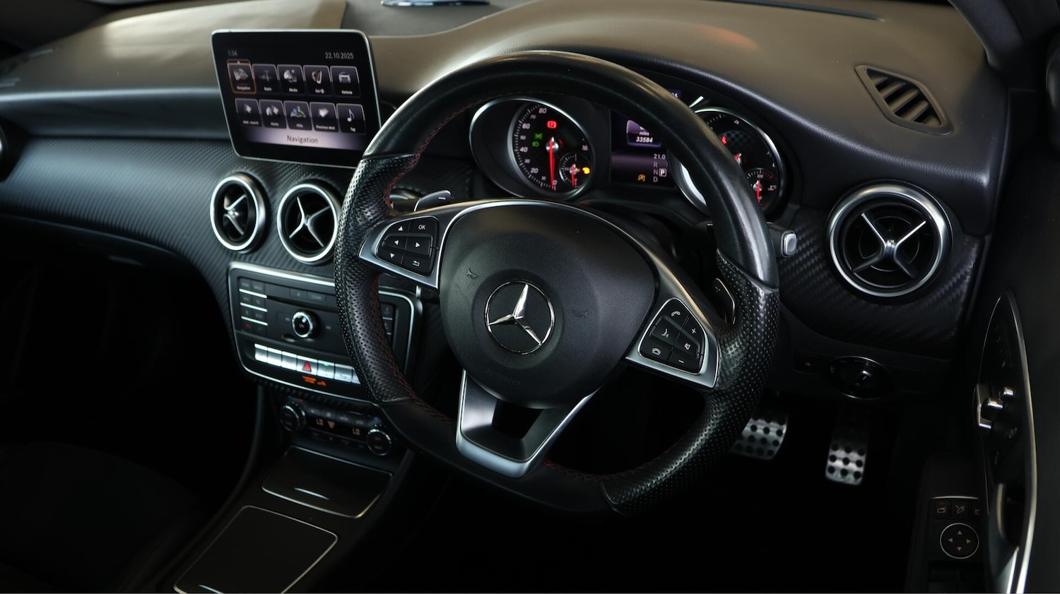 Used Mercedes-Benz A-Class 2018 for sale - 76499389: Photo 10