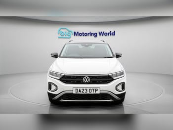 Used Volkswagen T-Roc 2023 for sale - 78627870: Photo