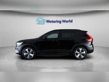 Used Volvo XC40 2023 for sale - 79617303: Photo