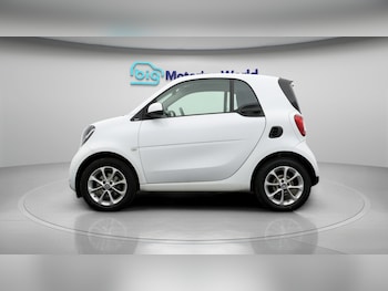 Used smart fortwo 2019 for sale - 78433525: Photo