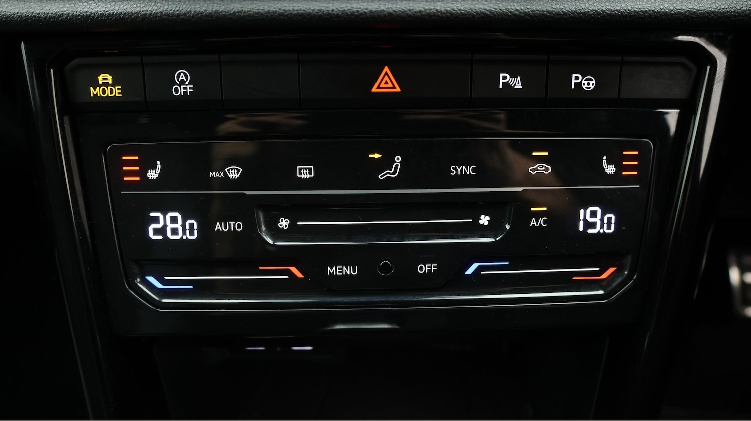 Used Volkswagen T-Roc 2022 for sale - 77399035: Photo 12