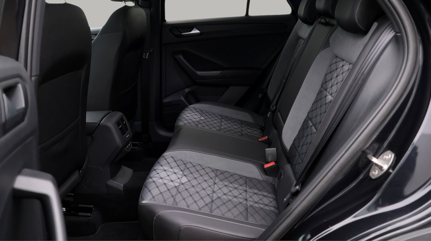 Used Volkswagen T-Roc 2022 for sale - 77399035: Photo 16