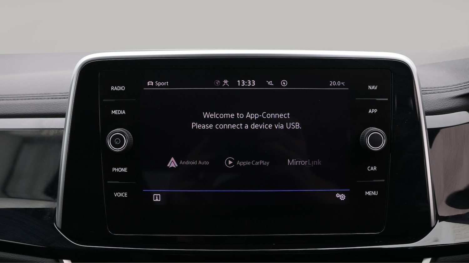 Used Volkswagen T-Roc 2022 for sale - 77399035: Photo 24