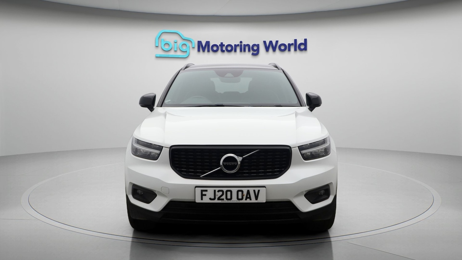 Used Volvo XC40 2020 for sale - 77335965: Photo 2
