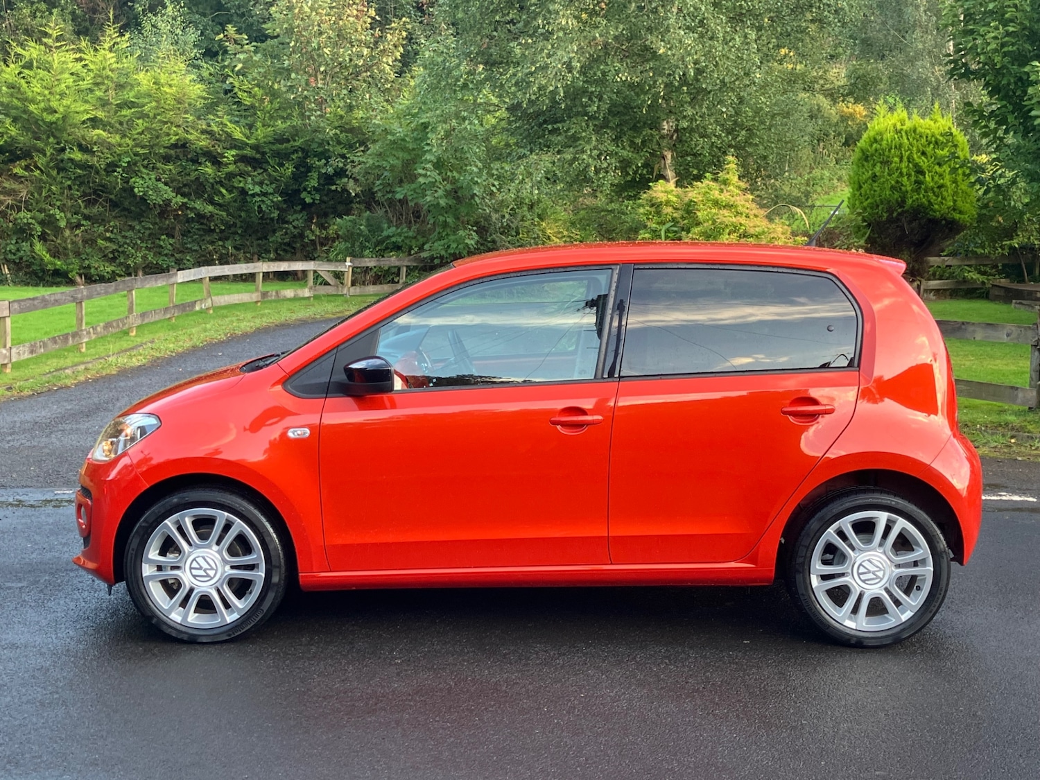 Used Volkswagen up! 2025 for sale - 76718983: Photo 6