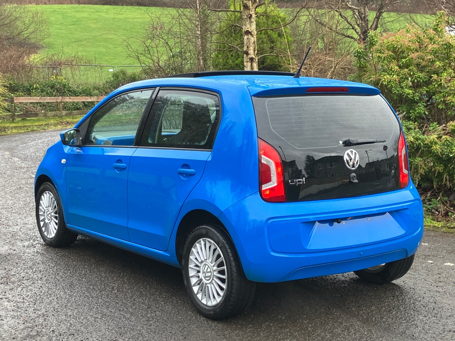 Used Volkswagen up! 2014 for sale - 77501855: Photo 4