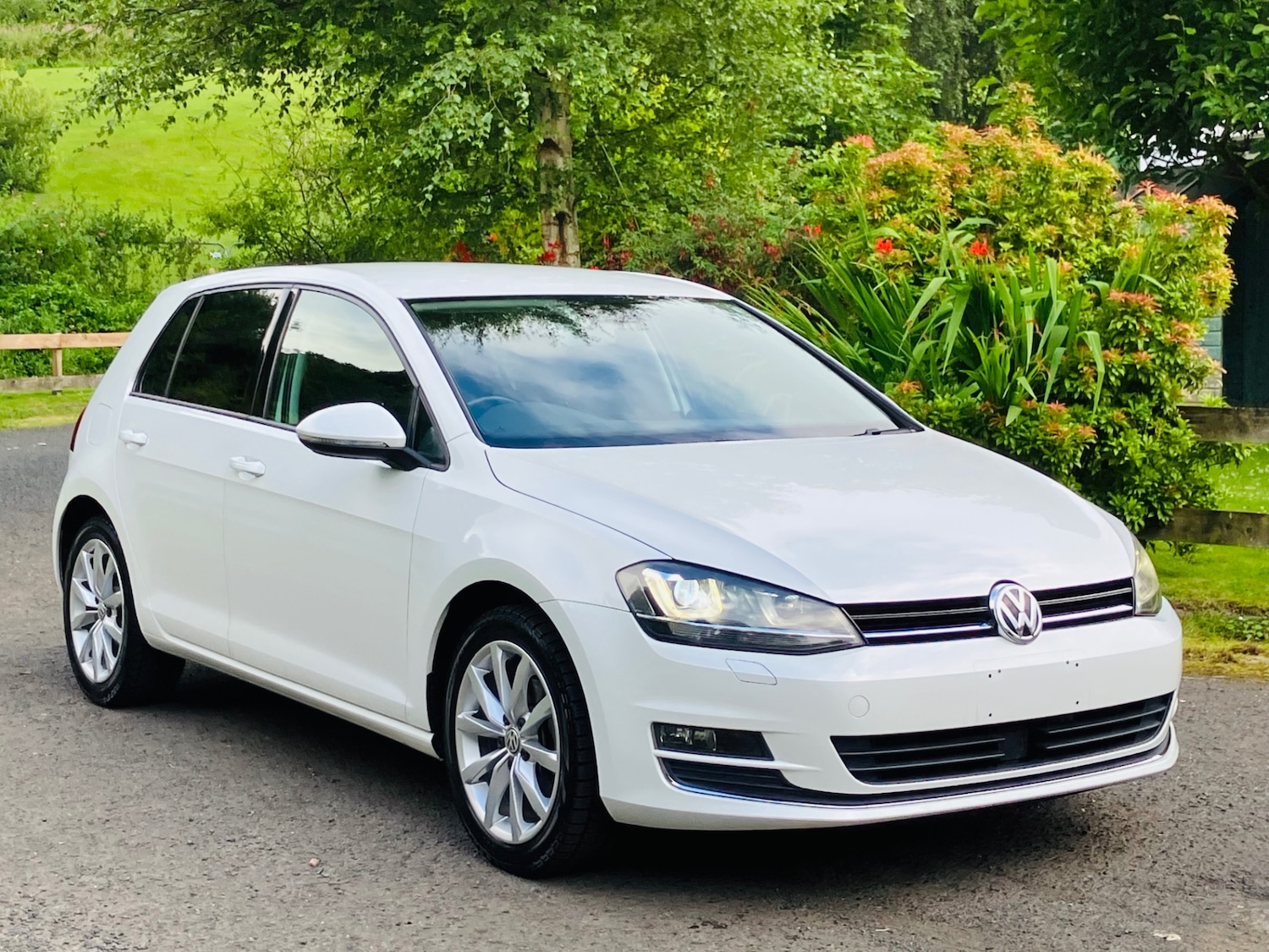 Used Volkswagen Golf 2013 for sale - 76720105: Photo 1