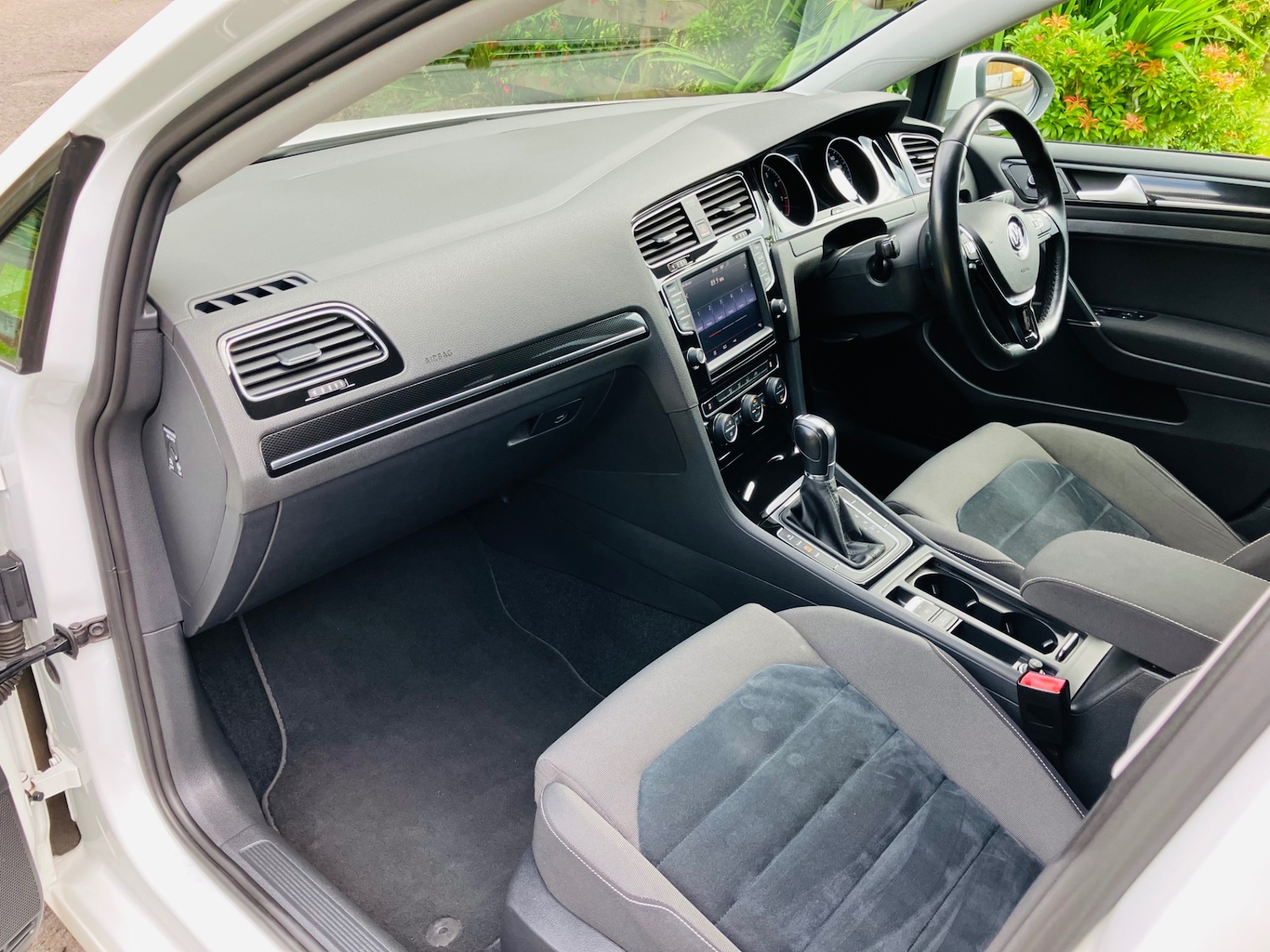 Used Volkswagen Golf 2013 for sale - 76720105: Photo 12