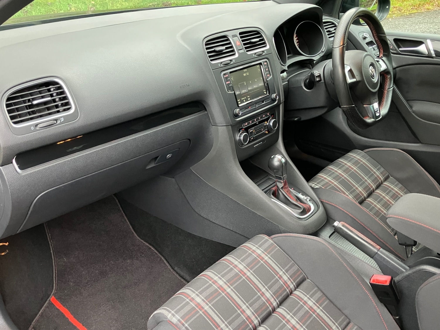 Used Volkswagen Golf 2010 for sale - 76818051: Photo 10