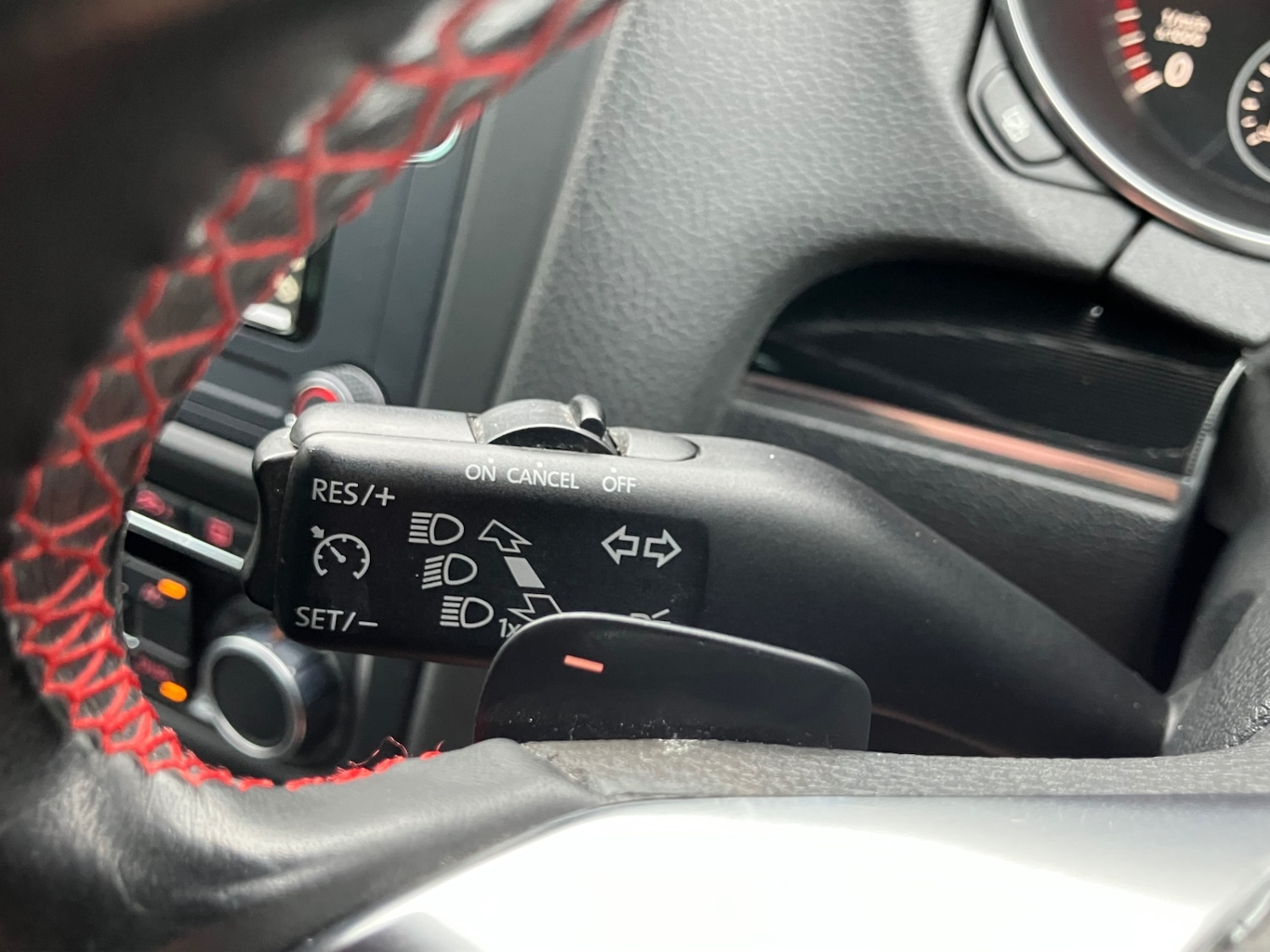 Used Volkswagen Golf 2010 for sale - 76818051: Photo 15