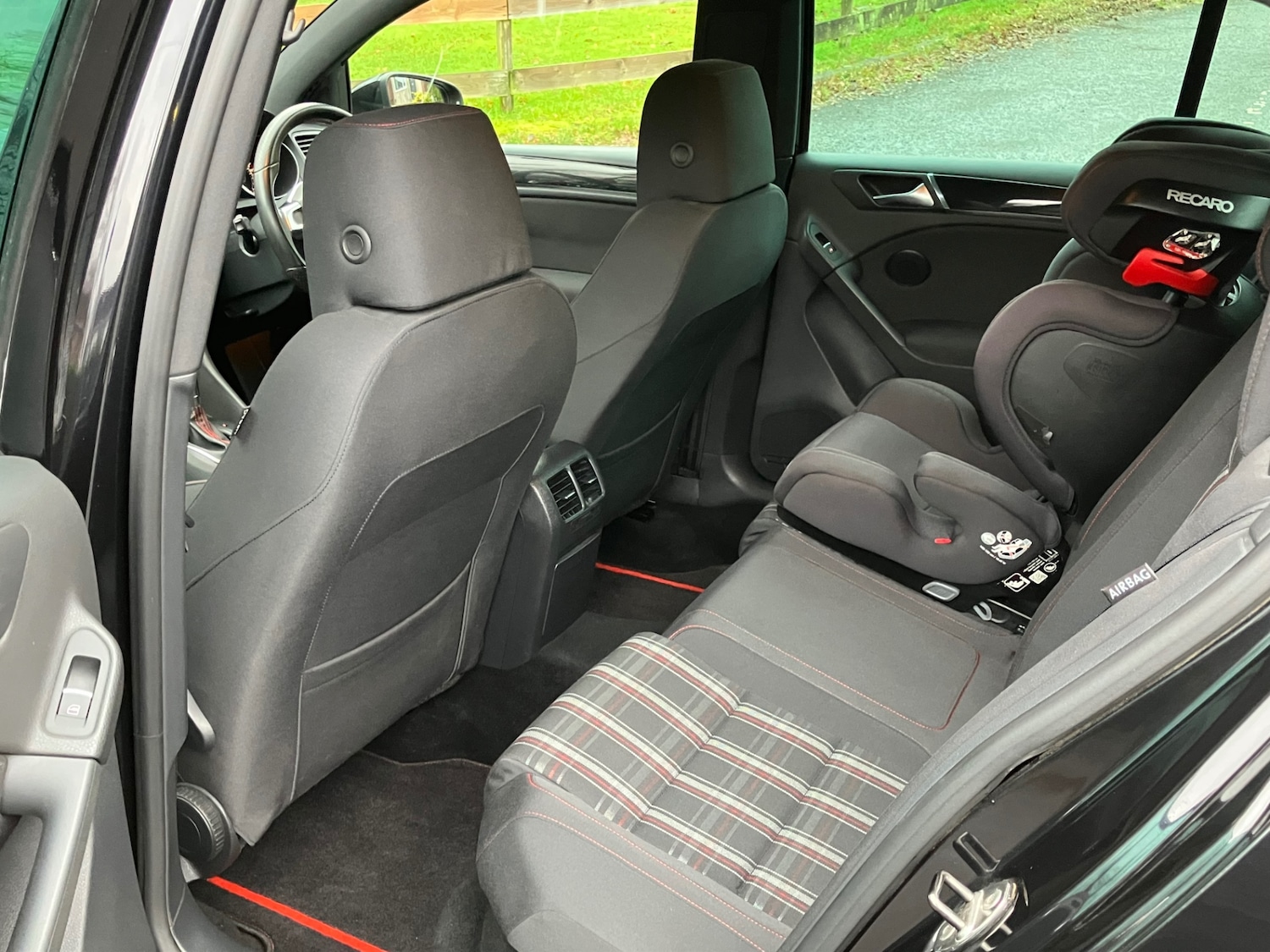 Used Volkswagen Golf 2010 for sale - 76818051: Photo 17