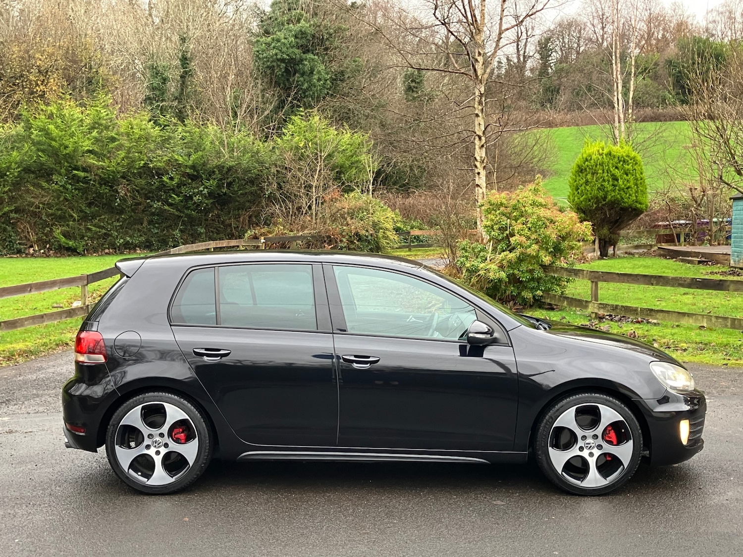 Used Volkswagen Golf 2010 for sale - 76818051: Photo 5