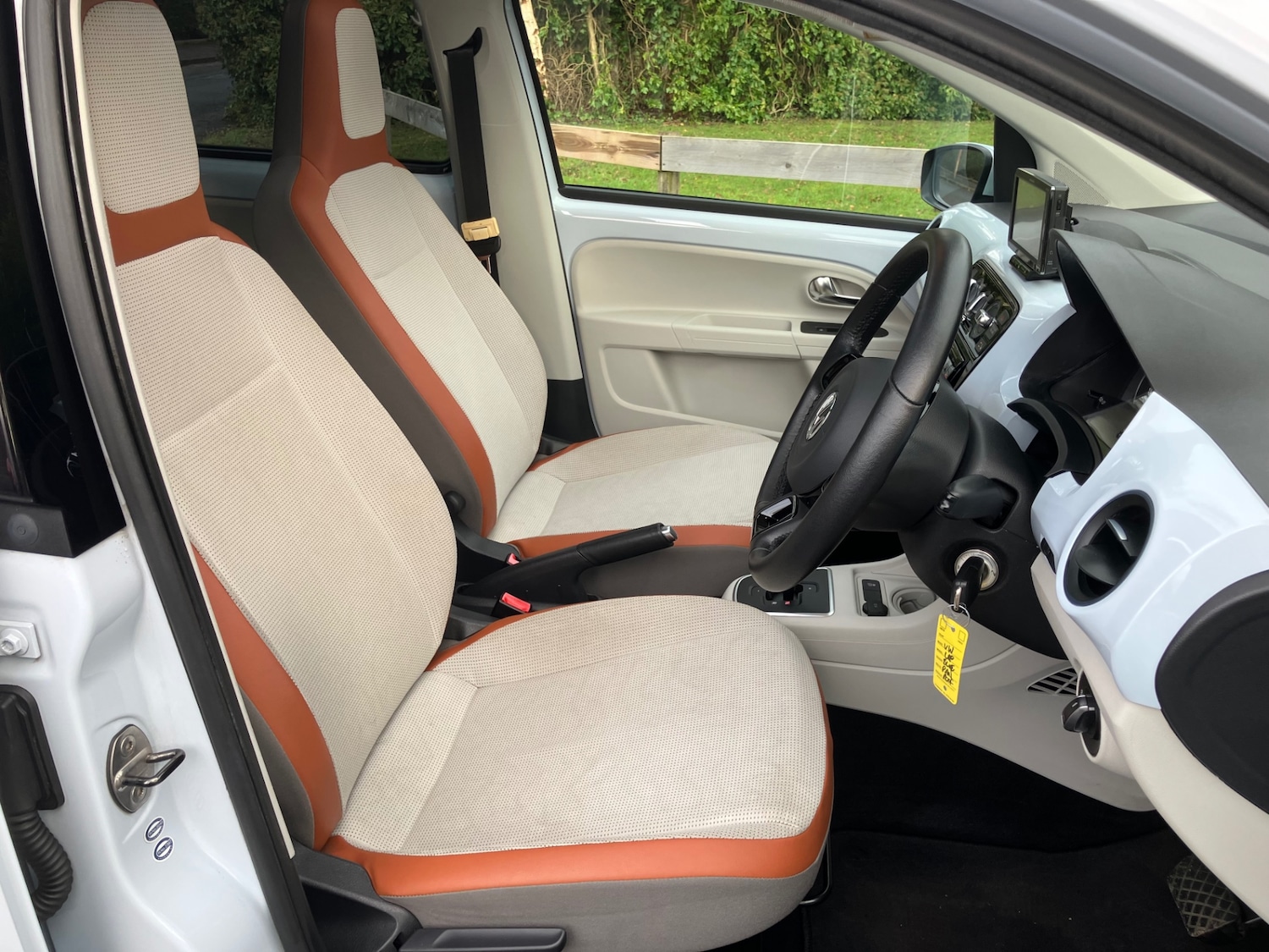 Used Volkswagen up! 2025 for sale - 77234014: Photo 9