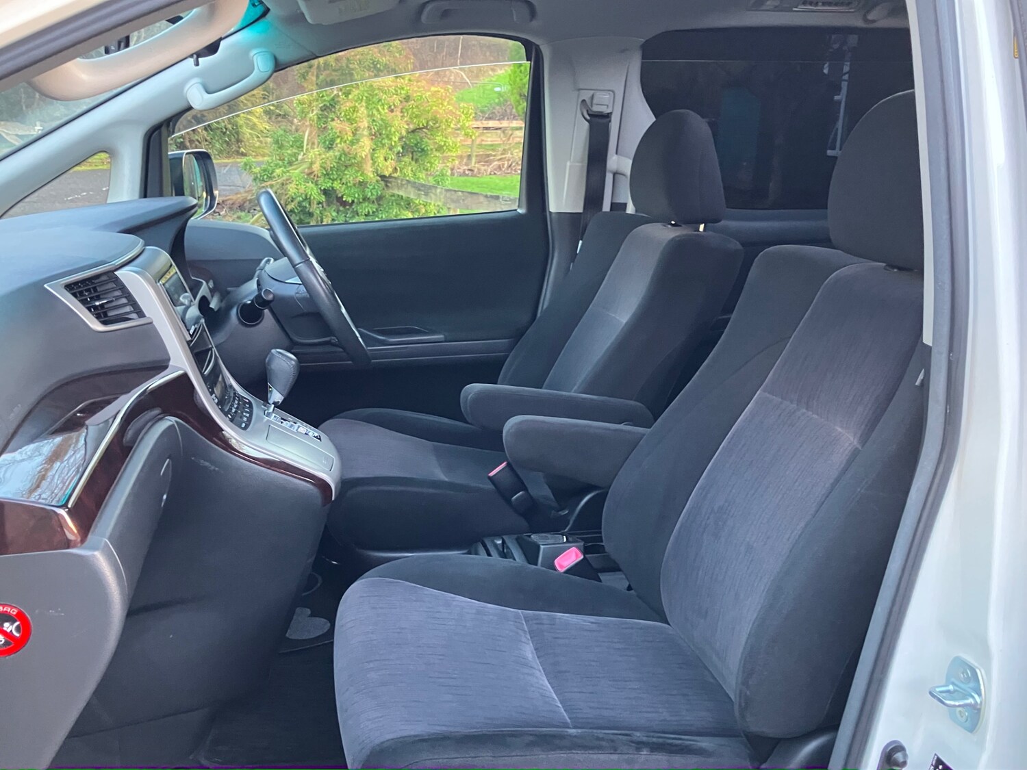 Used Toyota Vellfire 2014 for sale - 76786960: Photo 14