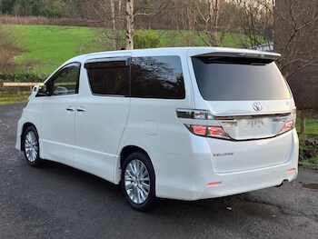 Used Toyota Vellfire 2014 for sale - 76786960: Photo