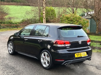 Used Volkswagen Golf 2010 for sale - 77019030: Photo