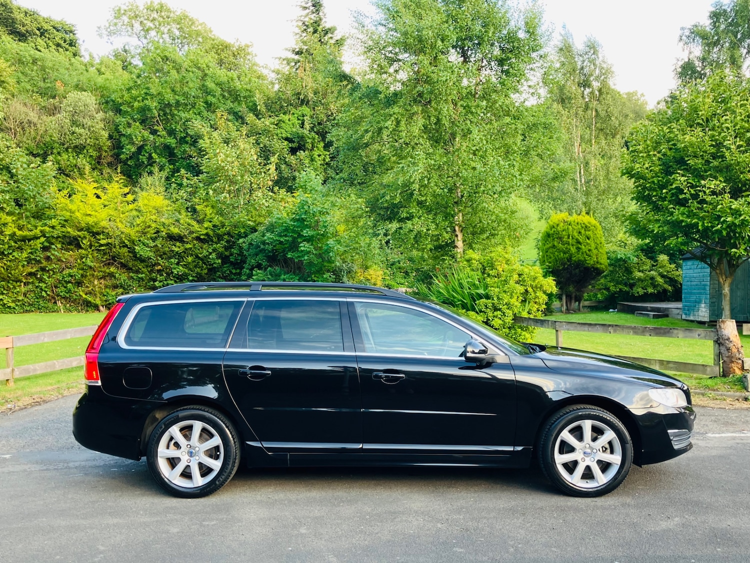 Used Volvo V70 2025 for sale - 76719630: Photo 5