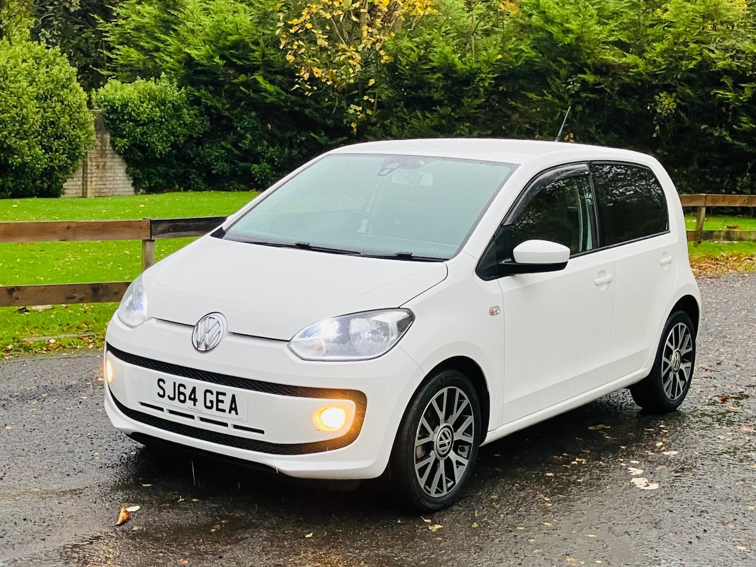 Used Volkswagen up! 2025 for sale - 77435869: Photo 2