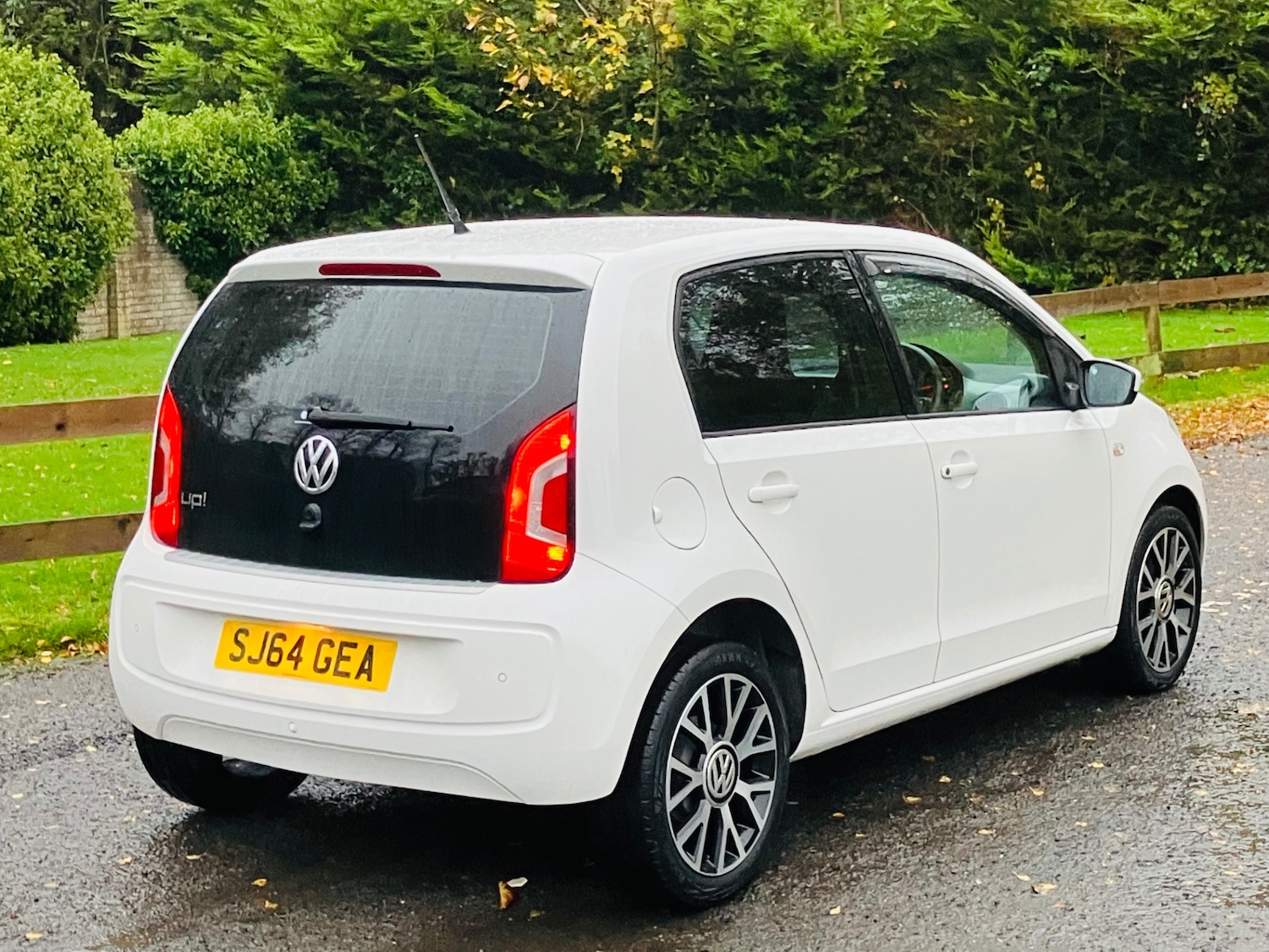 Used Volkswagen up! 2025 for sale - 77435869: Photo 3